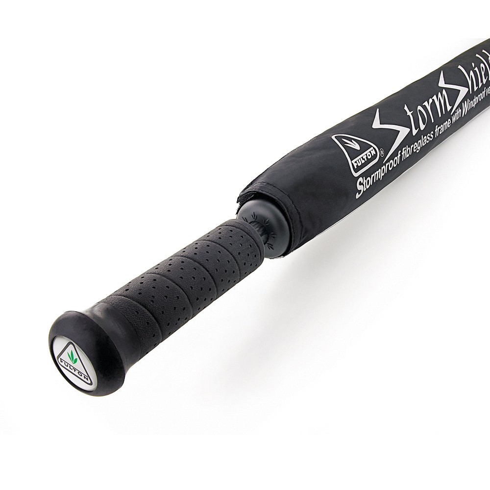 05250522-18-s669_stormshield_black_handle_close_up_zoom