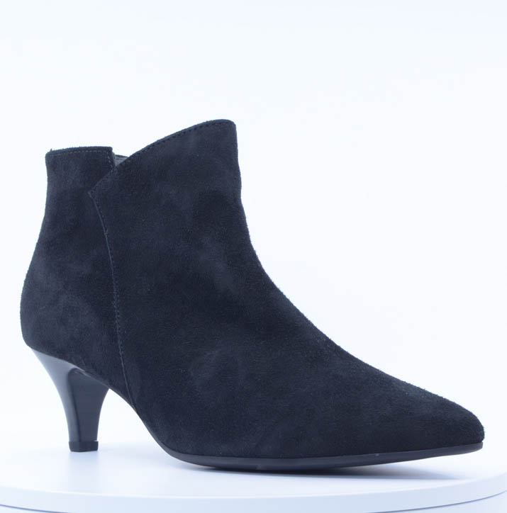 35.830 PIXIE BOOT